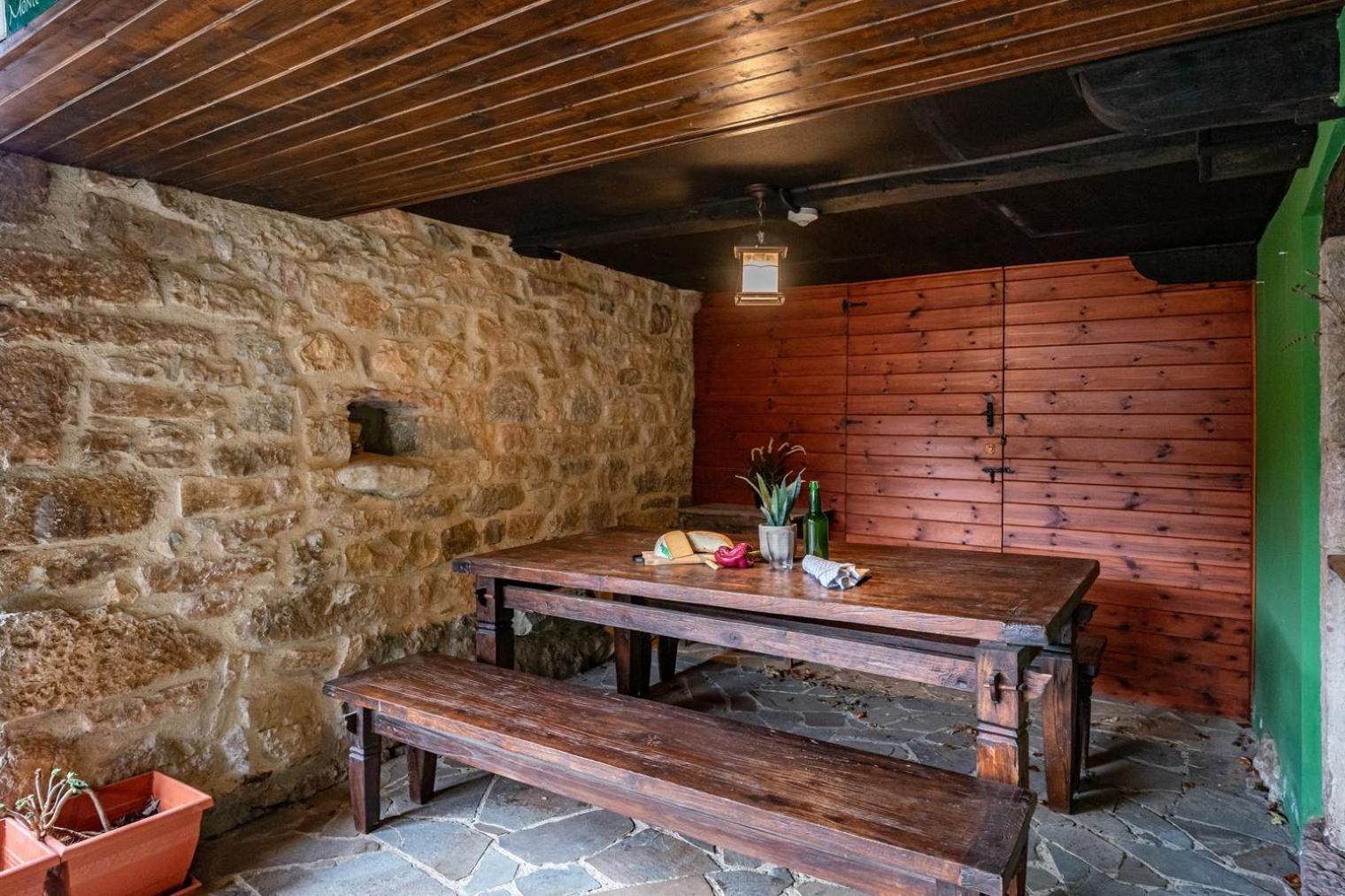 Ferienwohnung La Congosta Magica Aldea Rodeada De Montanas La Plaza Exterior foto