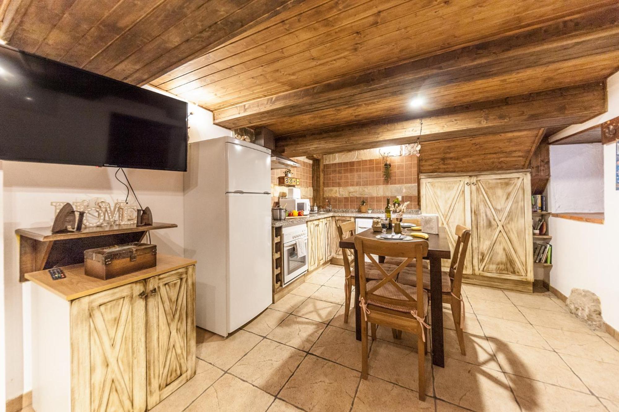 Ferienwohnung La Congosta Magica Aldea Rodeada De Montanas La Plaza Exterior foto