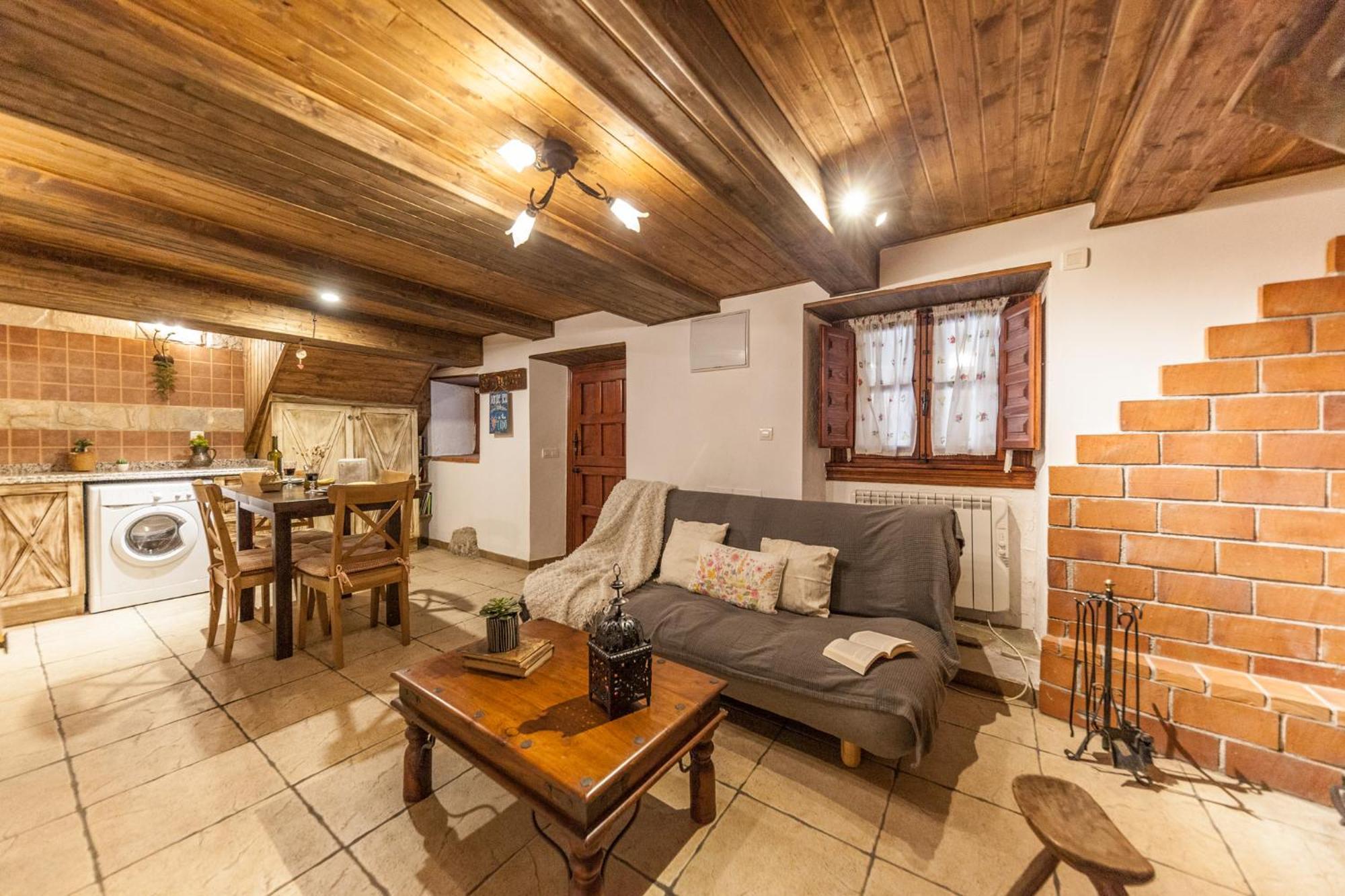 Ferienwohnung La Congosta Magica Aldea Rodeada De Montanas La Plaza Exterior foto