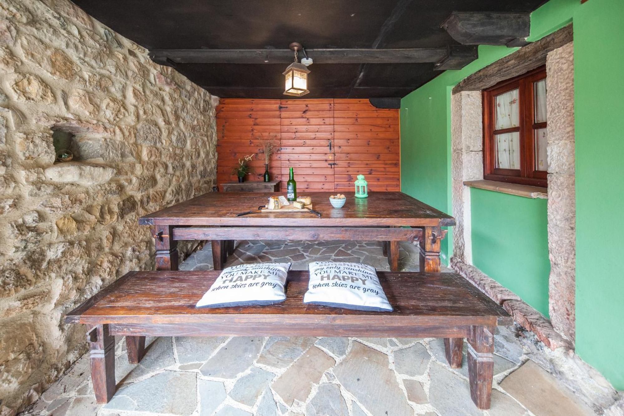 Ferienwohnung La Congosta Magica Aldea Rodeada De Montanas La Plaza Exterior foto